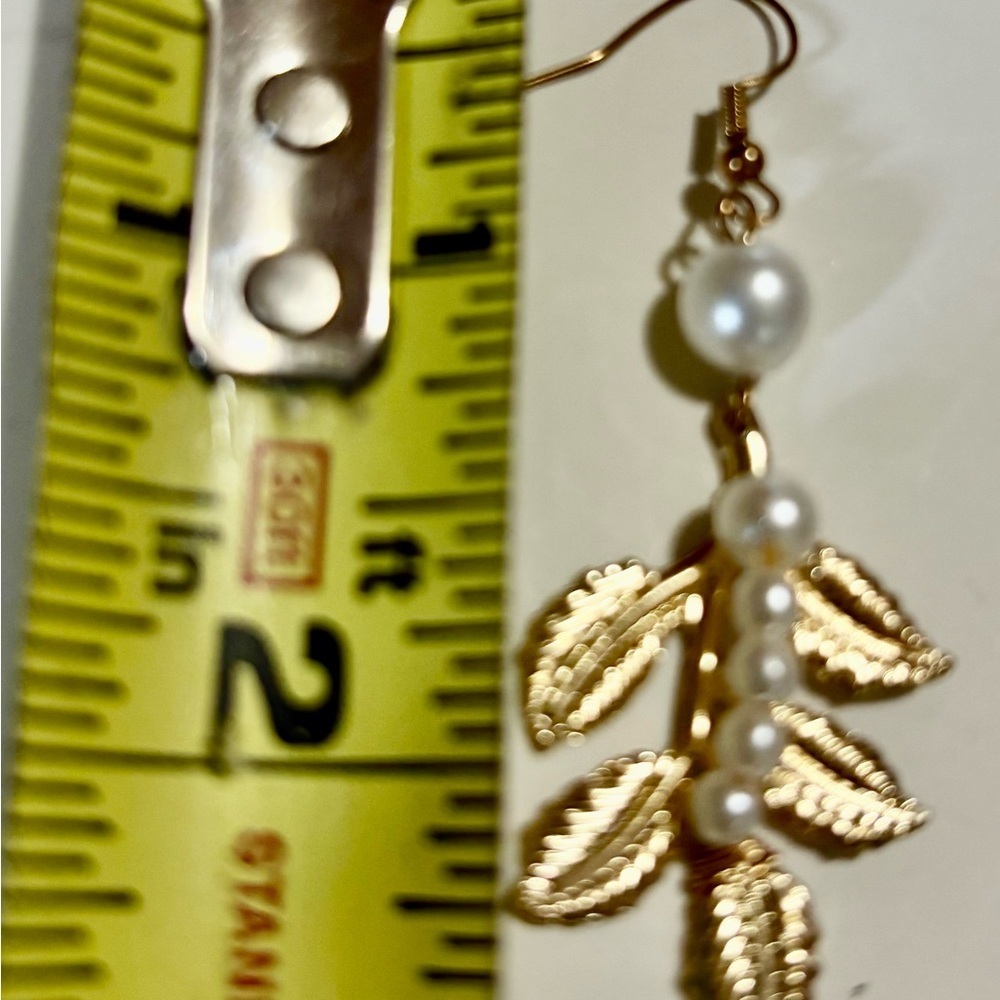HANDMADE FAUX PEARL GOLD-TONE LEAF DROP HOOK 2.5" EARRINGS - Picture 7 of 8